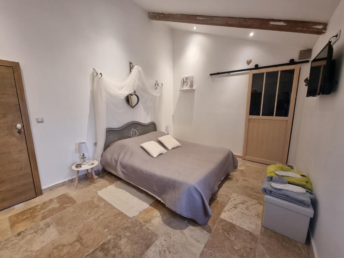 La Bastide Bed and Breakfast Bédarrides Εξωτερικό φωτογραφία