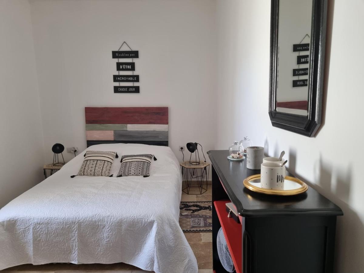 La Bastide Bed and Breakfast Bédarrides Εξωτερικό φωτογραφία