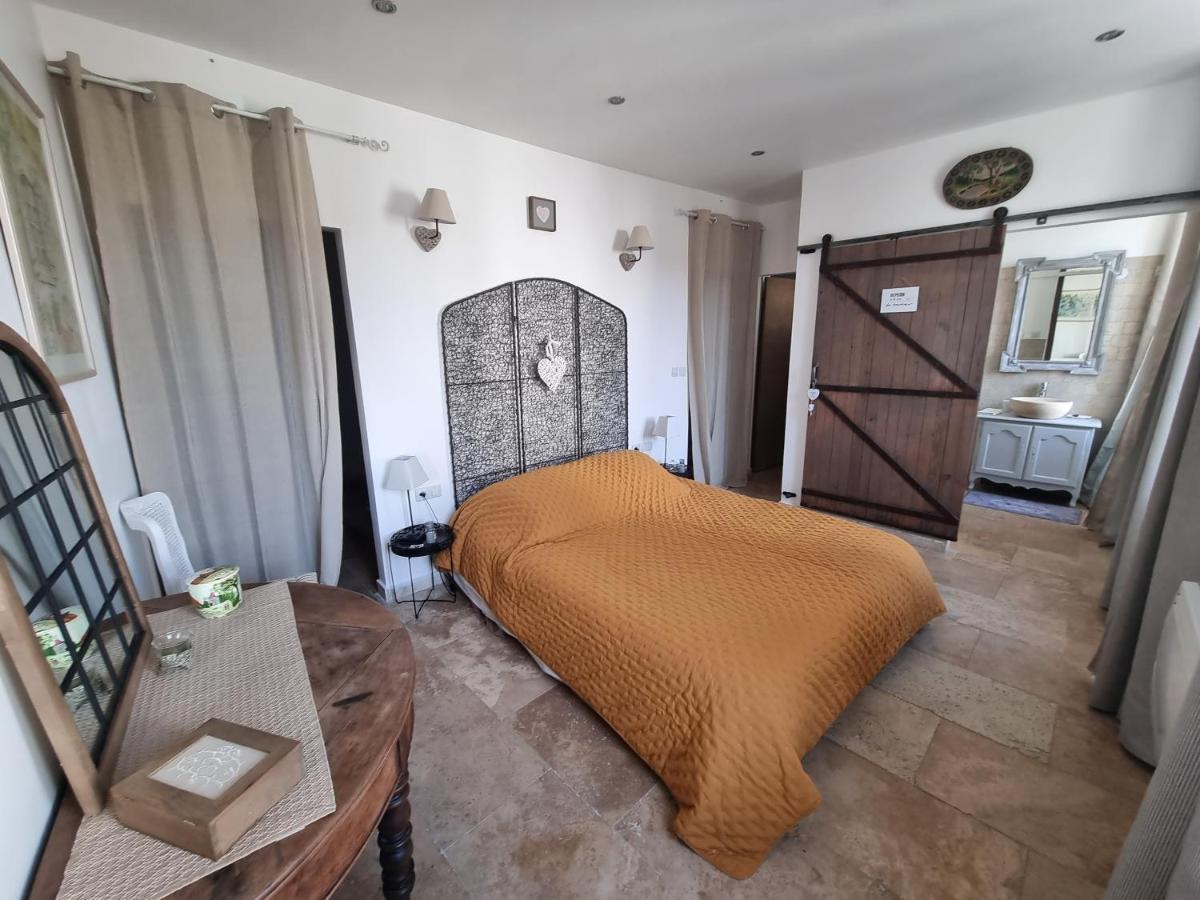 La Bastide Bed and Breakfast Bédarrides Εξωτερικό φωτογραφία
